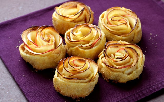 Mini-tartelettes fleurs de pommes