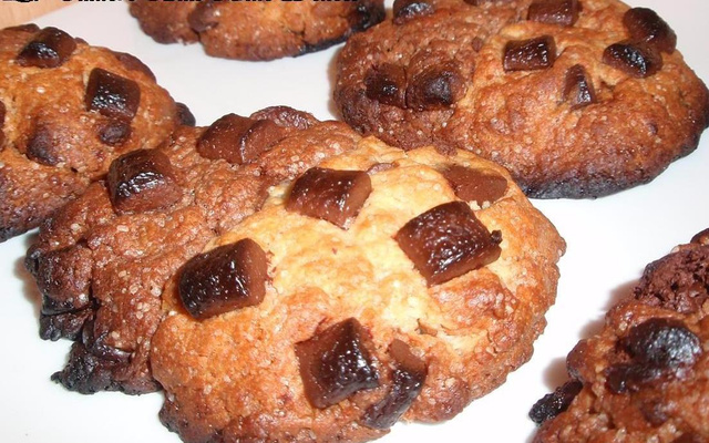 Cookies black and white