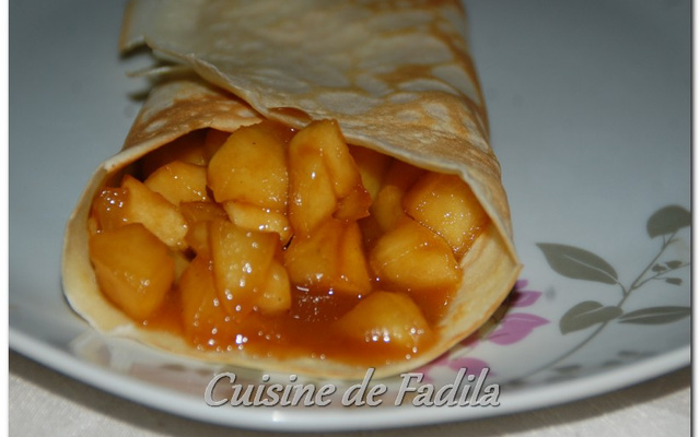 Crêpes aux pommes et caramel beurre salé