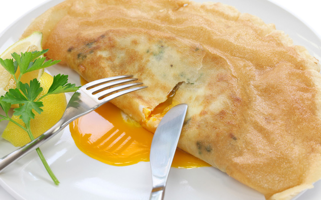 Brick à l'œuf et coriandre