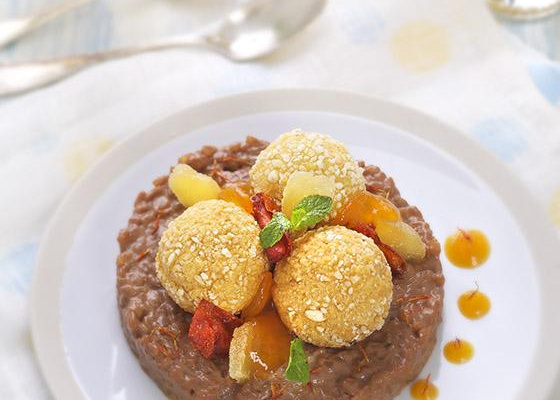 Cromesquis de kaki, riz au lait chocolaté