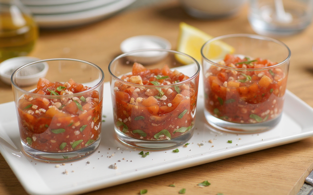 Tartare de tomates fraîches au basilic