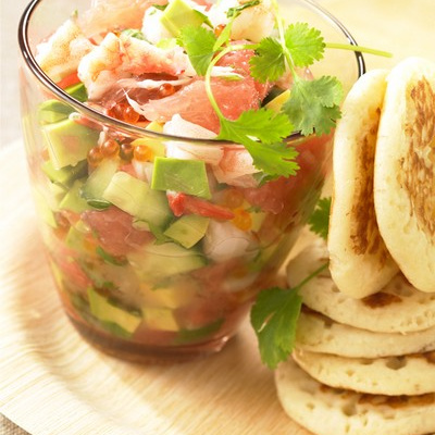 Tartare de pamplemousse de Floride, crevettes et avocats