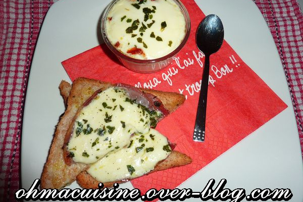 Œufs cocotte et tomates séchées