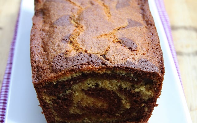 Cake marbré aux deux chocolats