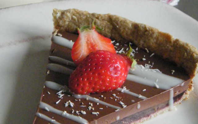 Tarte Fraise, choco & coco, à la farine de petit épeautre