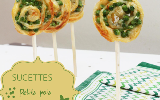 Sucettes de petits pois et Roquefort papillon