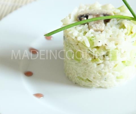 Riz sauté aux poireaux et aux champignons