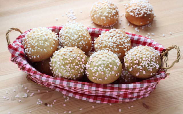 Petites brioches au sucre au Companion