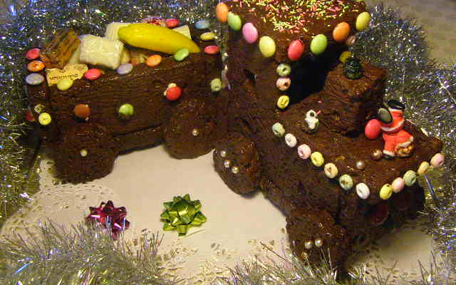 Train de pain d'épices glacé au chocolat