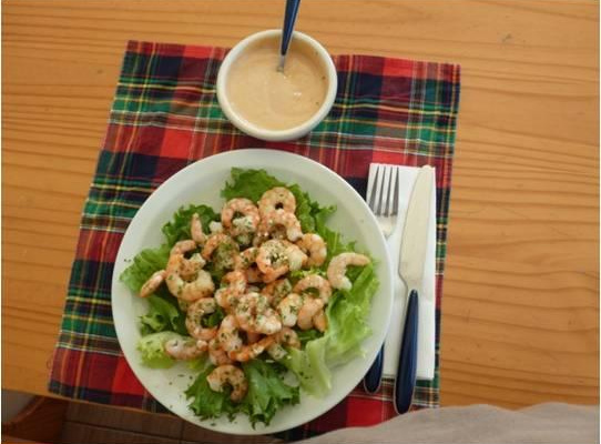 Cocktail de crevettes à la vapeur de citronnelle