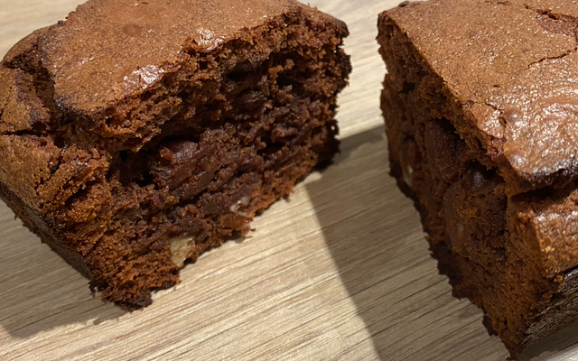 Brownie au chocolat et noix d'Amazonie
