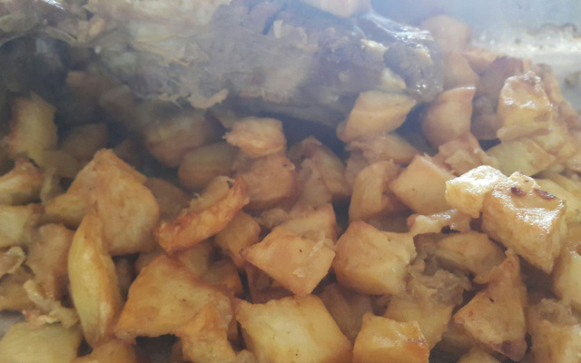 Cuisses de poulet et pomme de terre au four