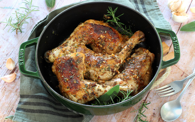 Cuisses de poulet aux herbes aromatiques et vinaigre de cidre