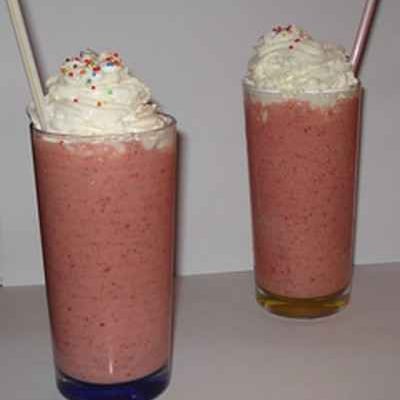 Smoothie gourmand aux fruits rouges