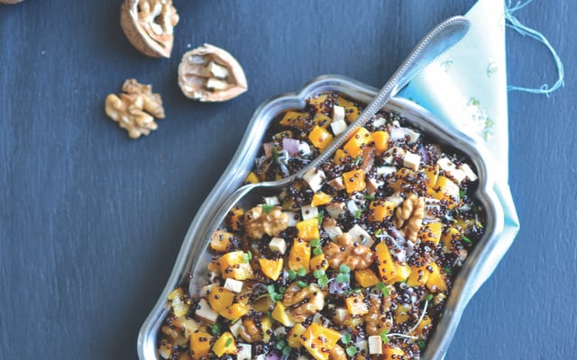 Salade tiède de courge butternut, tofu fumé, noix et citron