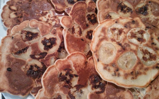 Pancakes aux pépites de chocolat et banane