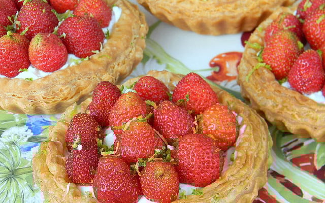 Tartelettes aux fraises et mascarpone au citron vert