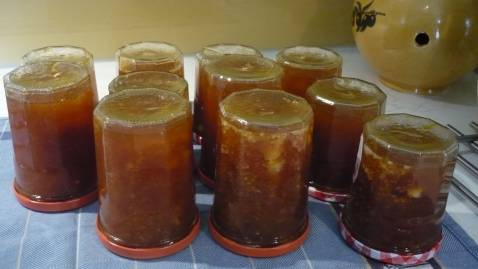Confiture d'abricots aux amandes