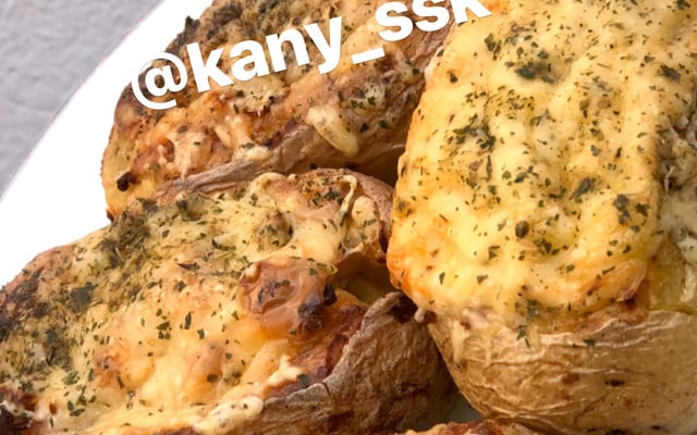 Pomme de terre farcie au four