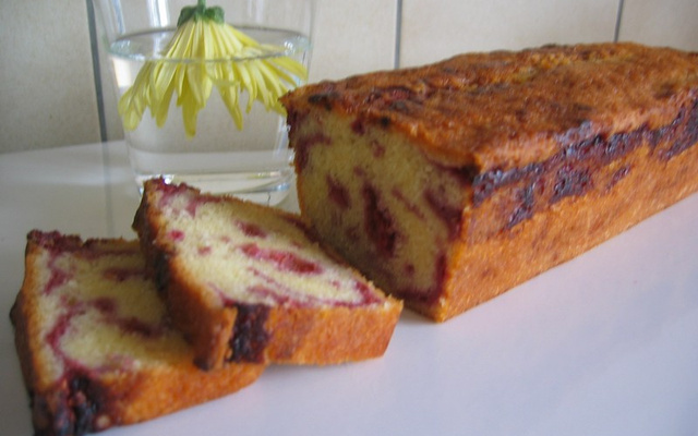 Mon cake aux framboises et à la menthe