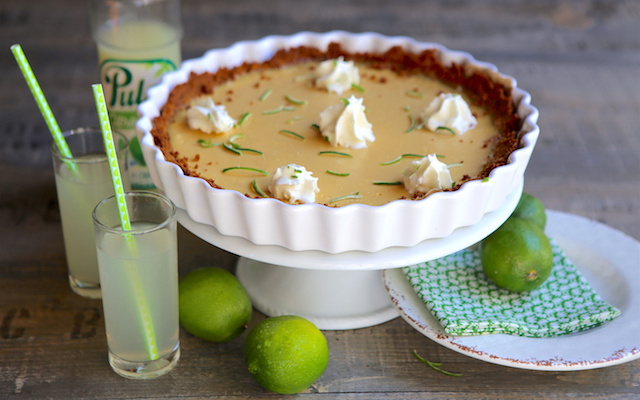 Key lime pie à la crème Chantilly