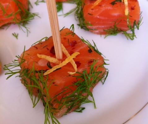 Cube de saumon gravlax