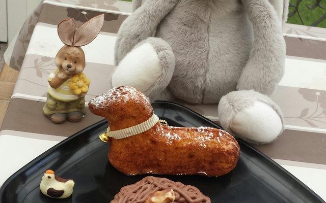 Petit agneau et nid de Pâques