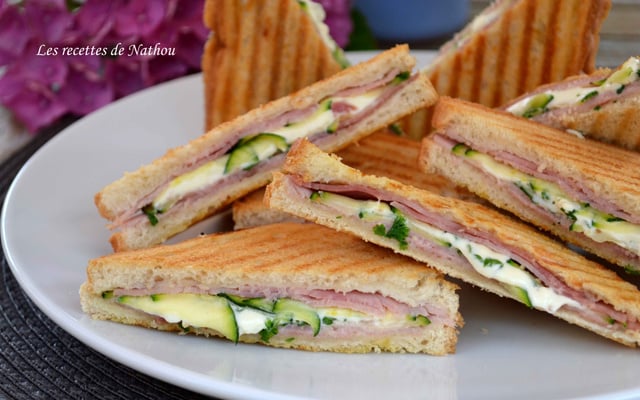 Croques courgettes et persil, jambon et fromage frais Kiri