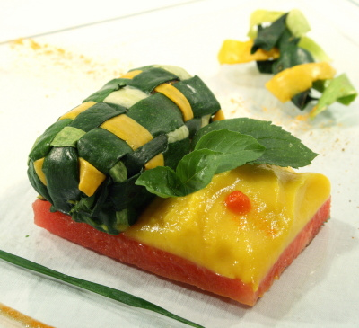 Ballotin de saumon aux courgettes, pastèque et curry