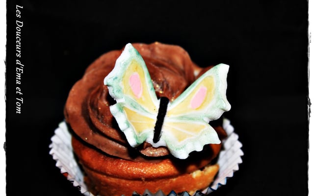 Cupcakes vanille et topping chocolat