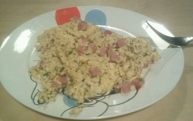 Œufs brouillés à la ciboulette