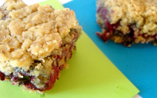 Carrés croustillants aux fruits rouges