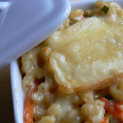 Gratin de pâtes au poulet et au fromage