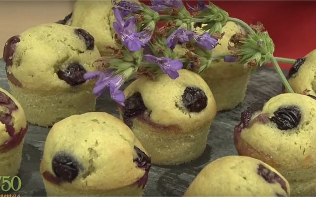 Muffins pistache-myrtille-violette