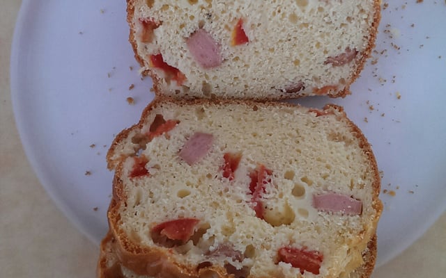 Cake jambon gruyère tomate