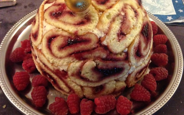 Charlotte lightissime à la framboise