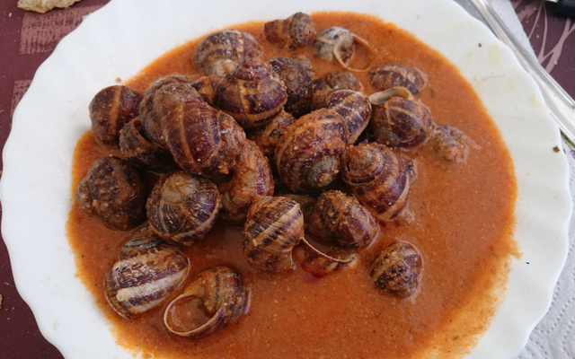 Escargots à la sauce Catalane