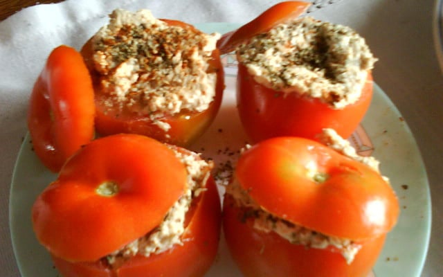 Tomates farcies au thon faciles