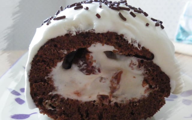 Bûche légère façon forêt noire