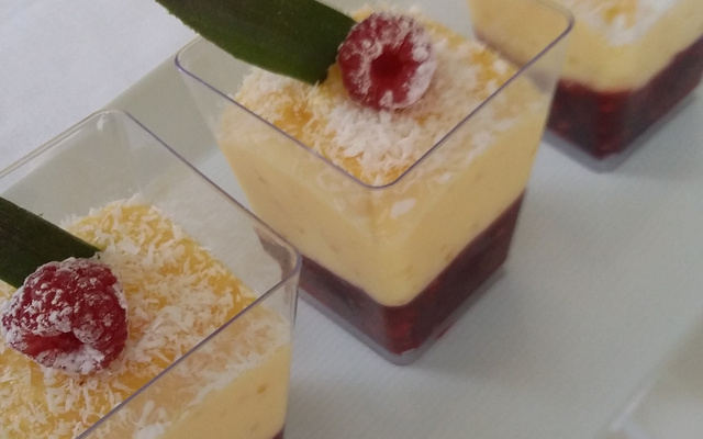 Tapioca au lait de coco et fruits rouges