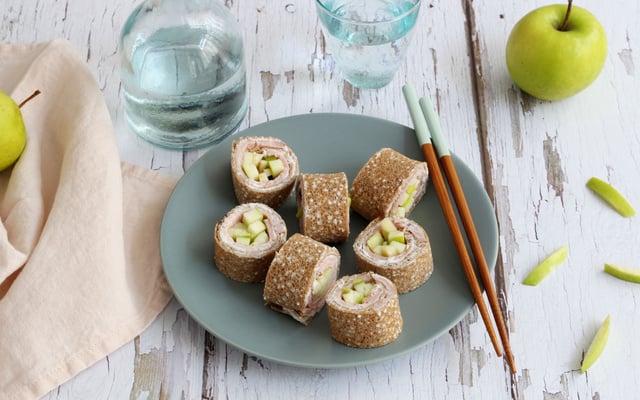 Makis de galettes de sarrasin à la pomme verte et rôti de porc