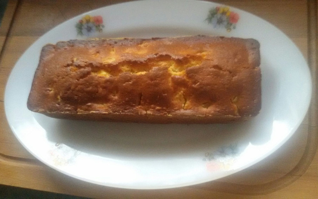 Cake à l'amande et aux abricots secs