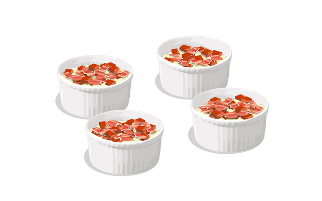 Œufs brouillés à la tomate et au bacon