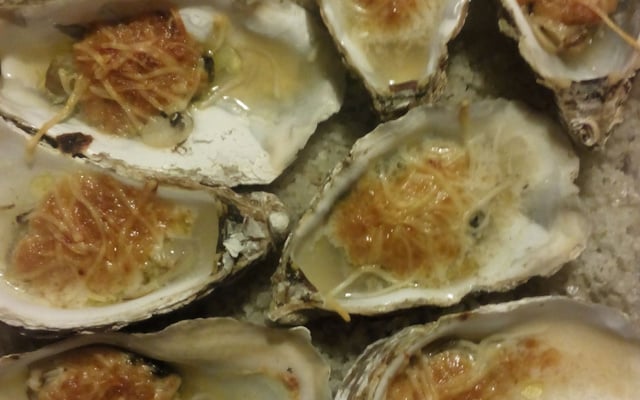 Huîtres chaudes gratinées maison