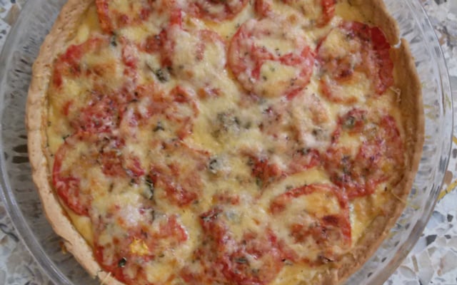 Tarte au thon et aux tomates simple