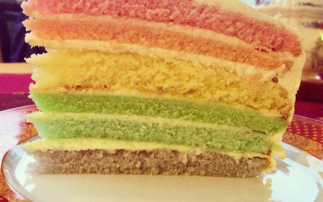 Rainbowcake à la chantilly