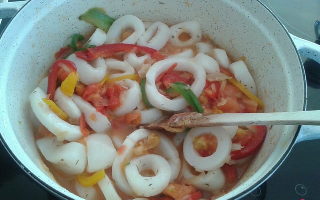 Anneaux d'encornets à la provençale