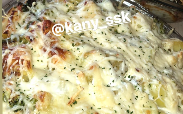 Gratin de brocolis, pommes de terre et poulet