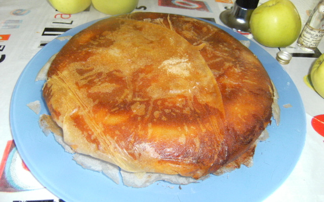 Croustillant de brick aux pommes et à la crème d'amandes